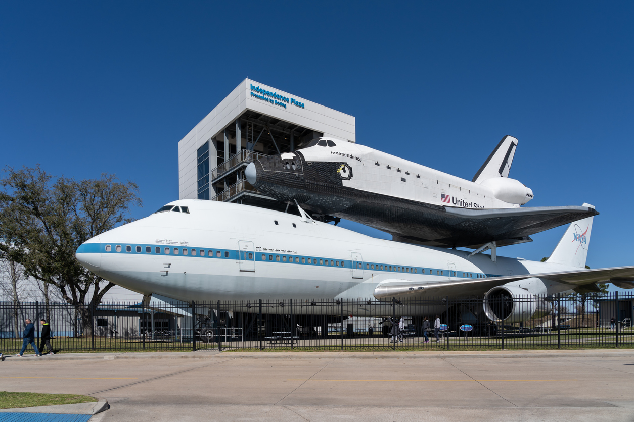 Independence Plaza in Space Center Houston, Texas