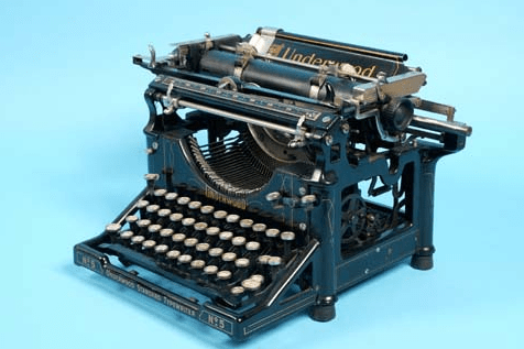 The_Childrens_Museum_of_Indianapolis_-_Typewriter.