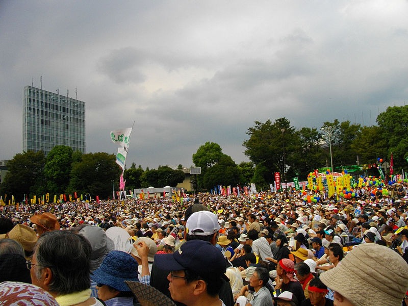 Anti-Nuclear Power Plant Rally on 19 September 2011 at Meiji Shrine Outer Garden 03